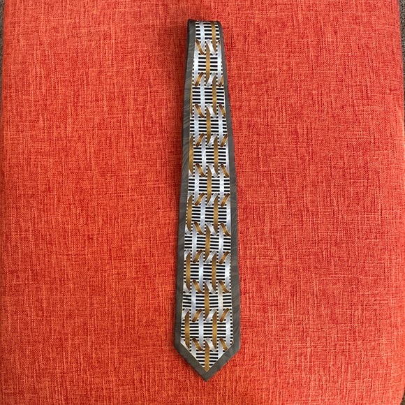 FINAL PRICE $10 VTG 90’s DI MOSSIO Men's Tie 100% Silk Hand Made - Picture 11 of 14